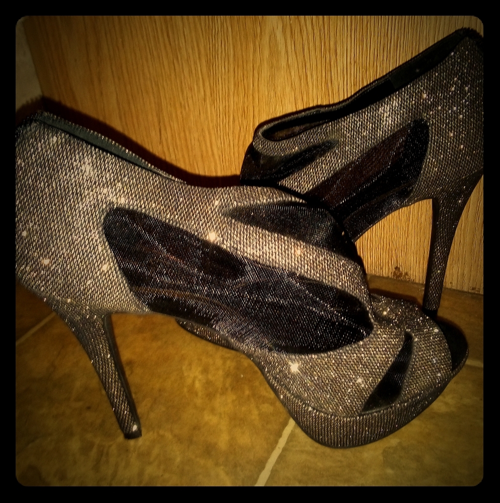 Women's shoes